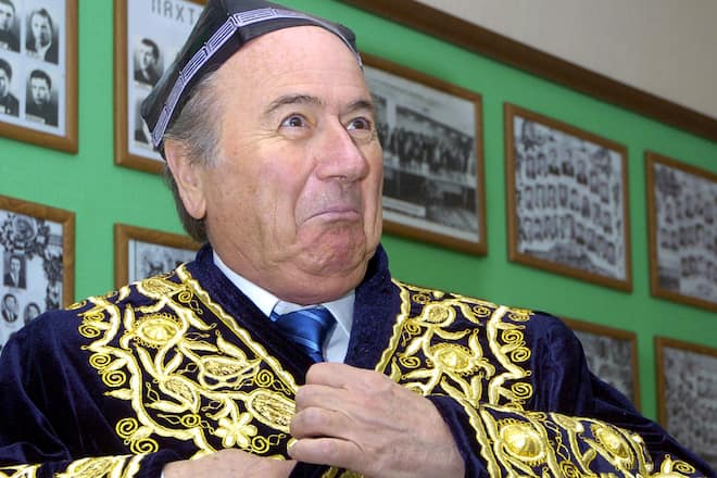 Sepp Blatter Lohn Frau Vermögen Fifa Fotos
