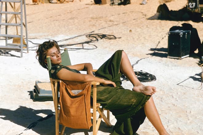 Italian actress Sophia Loren relaxes on the Libyan set of the desert adventure film 'Legend of the Lost', 1957. (Photo by Silver Screen Collection/Hulton Archive/Getty Images)