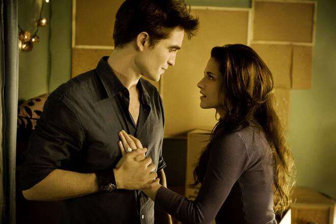 Twilight Saga 4 Robert Pattinson Kristen Stewart2