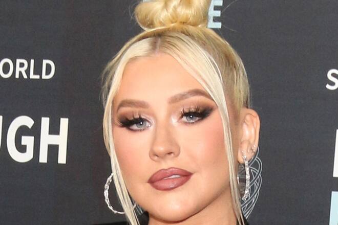 Am 30. Dezember stellte Christina Aguilera ihre Las-Vegas-Show vor. Nun muss sie krankheitsbedingt zwei Konzerte verschieben.