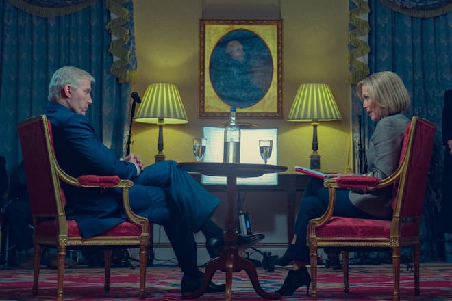 Rufus Sewell und Gillian Anderson in «Scoop».