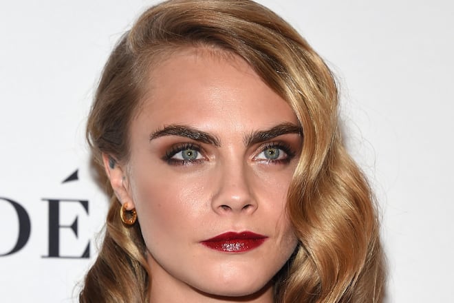 Cara Delevingne hat ihr Haus durch ein Feuer verloren.