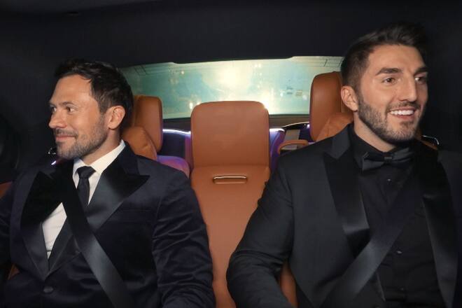 Die «Bachelors» Sebastian (l.) und Dennis auf dem Weg zur «Hochzeit». Oder zur «Beerdigung».