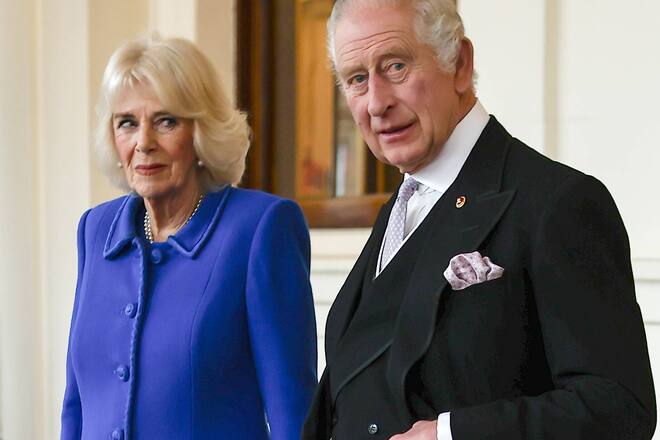 König Charles wird zum Auftakt des Osterfests am Gründonnerstag von Ehefrau Königin Camilla vertreten.