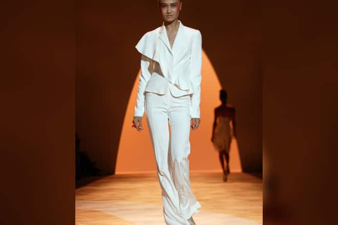 Im April tragen wir Weiss von Kopf bis Fuss.