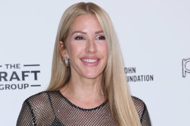 Ellie Goulding hat im Februar die Trennung von Caspar Jopling bestätigt.