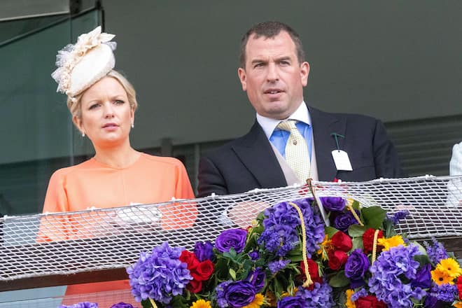 Peter Phillips und Lindsay Wallace bei einem Pferderennen im Juni 2022.