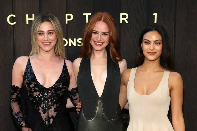 Nicht nur Kolleginnen: Lili Reinhart (l.), Madelaine Petsch (M.) und Camila Mendes.