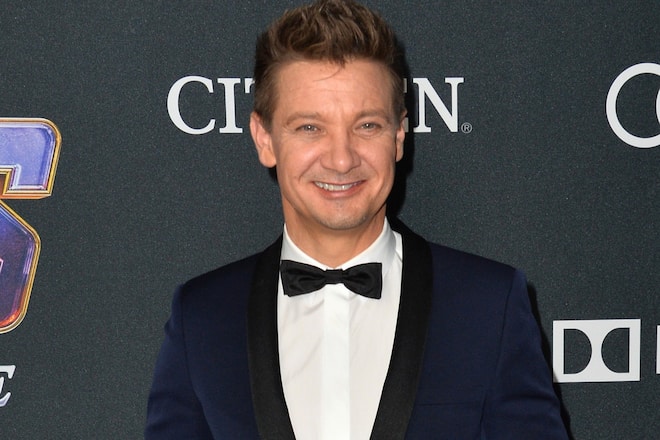 Jeremy Renner geht mit einem Lächeln durchs Leben.