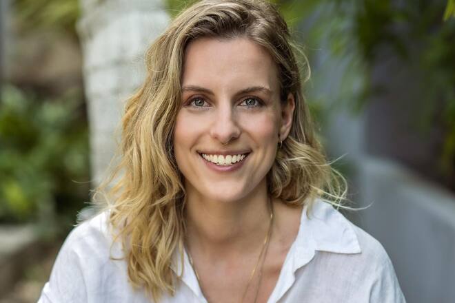 Copywriterin Lea Woppenworth aus Berlin sucht die richtige Frau für sich.