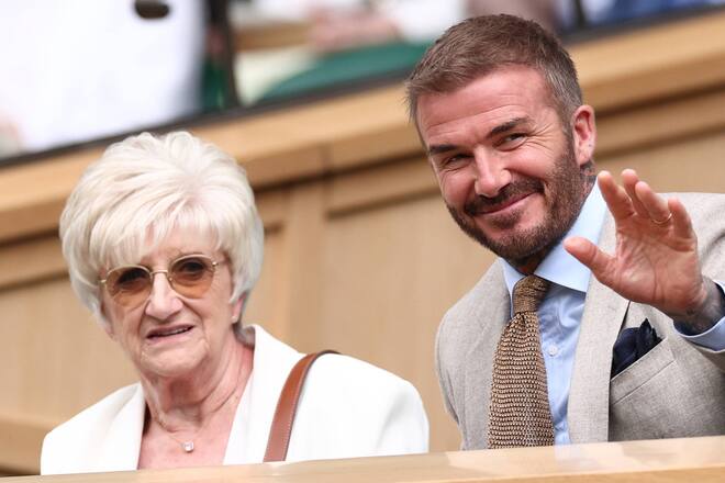 David Beckham mit seiner Mutter Sandra am ersten Wimbledon-Tag.