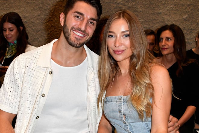 Dennis Gries und Katja Geretschuchin sassen bei der Show von Ewa Herzog in der ersten Reihe.