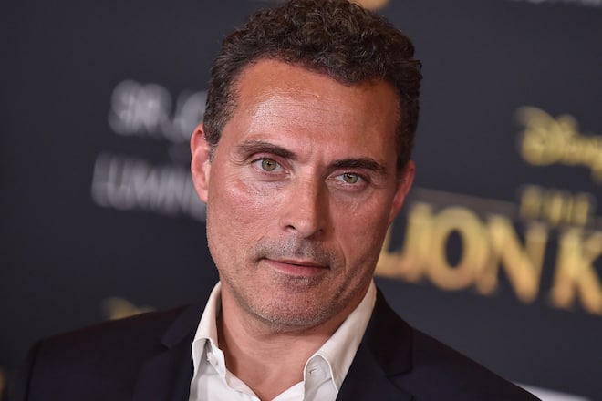 Rufus Sewell hat zum dritten Mal geheiratet.