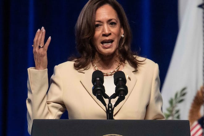 Kamala Harris will Donald Trump die Stirn bieten.