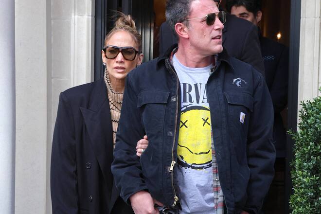 Jennifer Lopez und Ben Affleck noch Arm im Arm im März 2024 in New York.