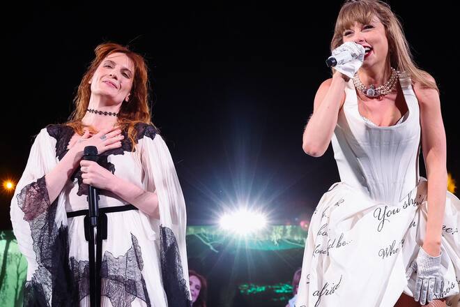 Bei ihrer letzten «The Eras»-Show im Londoner Wembley-Stadion erhielt Taylor Swift auf der Bühne Unterstützung von Florence Welch.