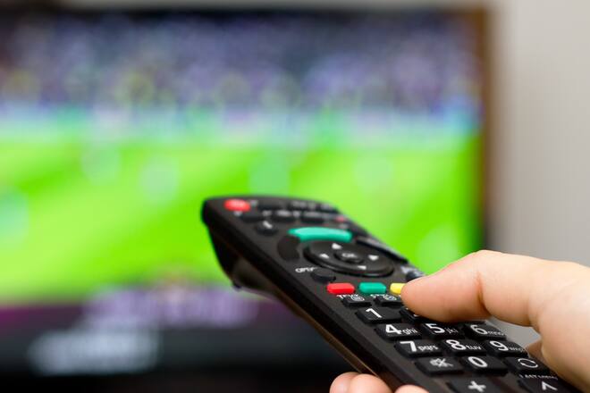 Wer in der Bundesliga-Saison 2024/25 alle Spiele live sehen möchte, muss zwei Pay-TV-Angebote in Anspruch nehmen.