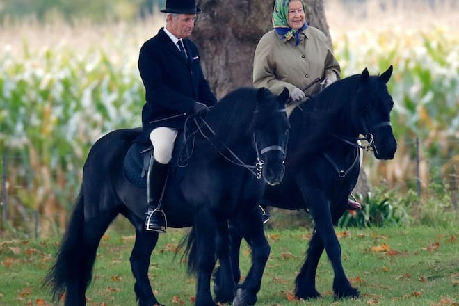Queen Elizabeth und ihr Stallmeister Terry Pendry ritten stets zusammen aus, hier im Oktober 2008 in Windsor.