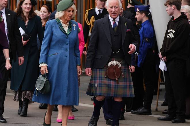 Königin Camilla und König Charles in Edinburgh.