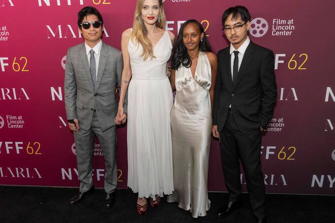 Angelina Jolie mit ihren Kindern Pax (von links), Zahara und Maddox.