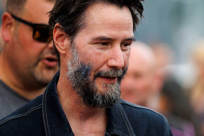 In Deutschland wohnte Keanu Reeves im Sommer einem Motorradrennen bei - dort allerdings nur als Zuschauer.