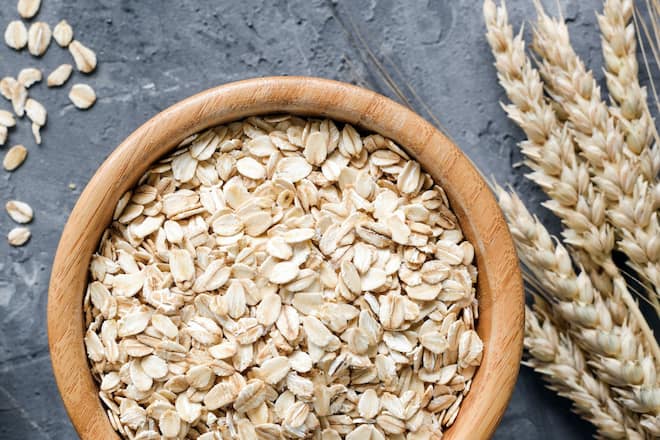 Aus Haferflocken kann man viel mehr machen als nur Porridge.