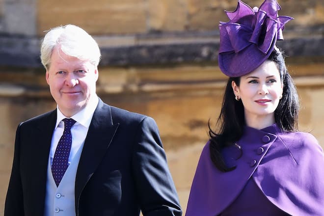 Earl Charles Spencer mit seiner baldigen dritten Ex-Ehefrau Karen Spencer bei der Hochzeit von Prinz Harry und Herzogin Meghan im Jahr 2018.