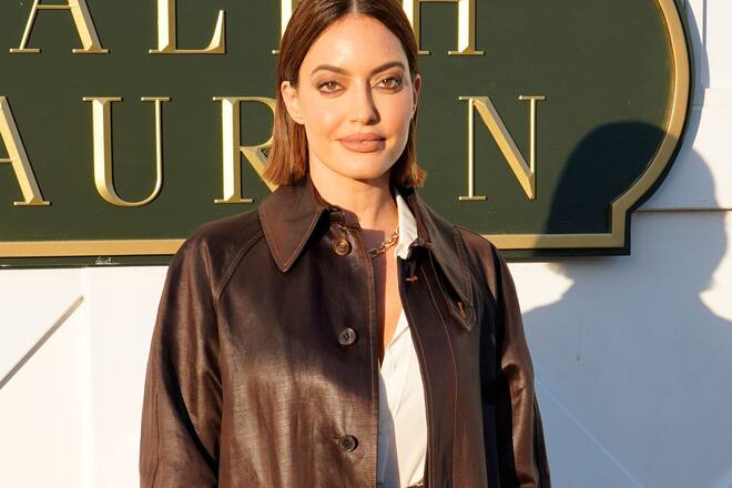 Der umgeschlagene Kragen kennzeichnet die trendigen Barn Jackets.