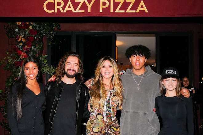 Von links: Lou Samuel, Tom Kaulitz, Heidi Klum, Johan Samuel und Leni Klum bei der Eröffnung von «Crazy Pizza» in New York.