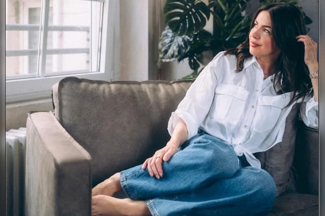 Influencerin Izela Lange aus Kassel hat am 31. Oktober ihr Buch «Mein Chaos. Mein Leben. Meine Ordnung» veröffentlicht.