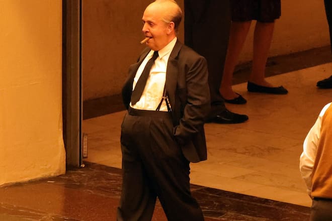 Der Star im Alfred-Hitchcock-Kostüm hat auch schon Jagd auf Jack Sparrow gemacht.