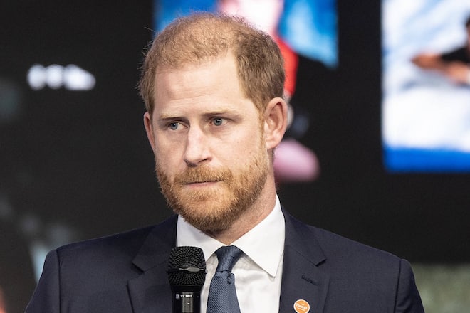 Prinz Harry versucht, sich seit 2020 ein neues Leben in den USA aufzubauen. Doch der Plan geht laut einer neuen ZDF-Doku nicht auf.