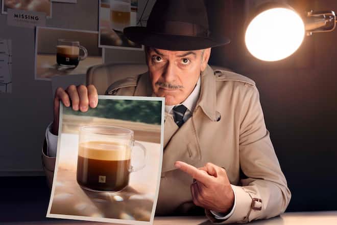 George Clooney ist für Nespresso einem Raub in einem Zug auf der Spur.