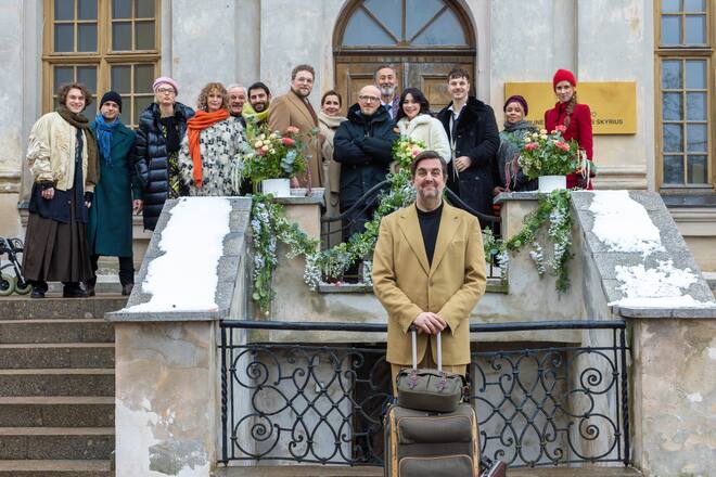 Bastian Pastewka (vorne) hat mit dem Dreh zu «Die Brautentführung» bereits begonnen.