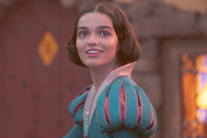 Rachel Zegler verkörpert in «Schneewittchen» die Titelheldin.