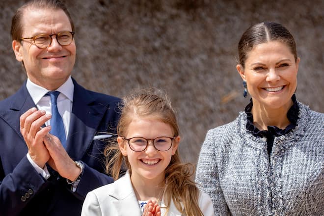Prinz Daniel, Prinzessin Estelle und Kronprinzessin Victoria feierten am Samstag gemeinsam bei einem Konzert.