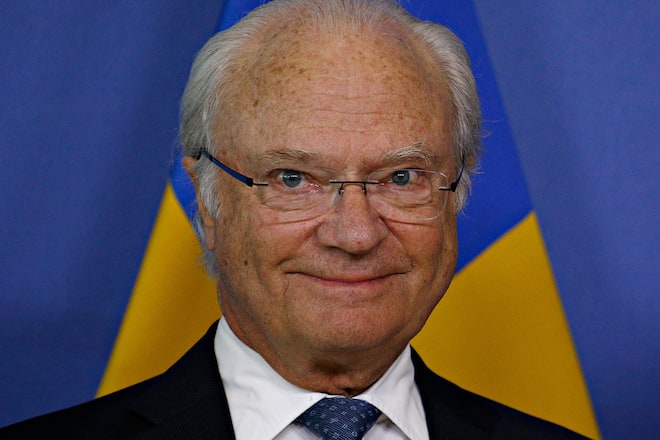 Der schwedische Palast hat neue Jugendfotos von Carl XVI. Gustaf veröffentlicht.