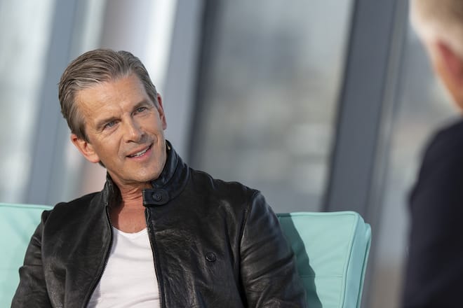 Markus Lanz im Gespräch mit seinem Moderatorenkollegen Johannes B. Kerner für die neue Ausgabe der Talk-Reihe «Bestbesetzung» bei MagentaTV (ab dem 1.4. bei MagentaTV+ abrufbar).