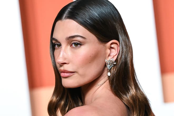 Hailey Bieber setzt den Spekulationen ein Ende.