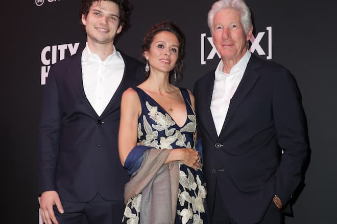 Richard Gere (r.) mit seinem Sohn Homer und seiner Ehefrau Alejandra.