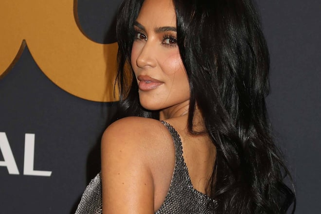 Bei dem Raubüberfall fesselten und knebelten die Diebe Kardashian.