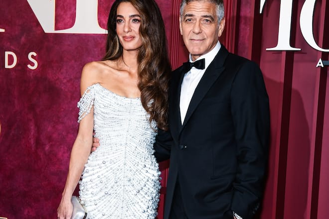 George Clooney kam in Begleitung seiner Ehefrau Amal zu den Tony Awards 2025.