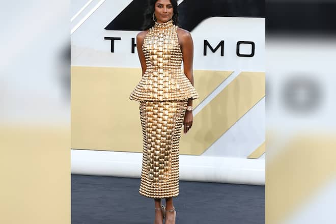 Nach diesem Auftritt von Simone Ashley dürfte es der «F1»-Regisseur doppelt bereuen, sie aus seinem Film geschnitten zu haben.