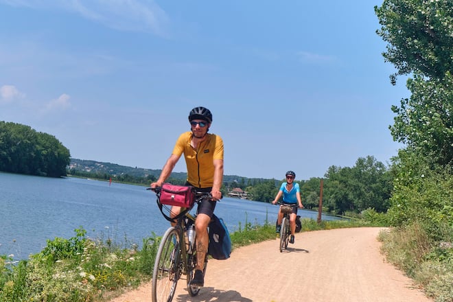 Ob allein, zu zweit oder als grössere Gruppe: Das EuroVelo-Netzwerk bietet allen etwas.