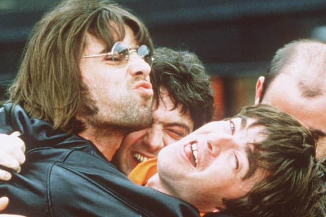 Liam (l.) und Noel Gallagher 1996 in Knebworth.