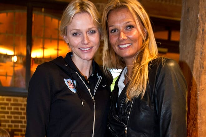Die früheren Profi-Schwimmerinnen Fürstin Charlène von Monaco (l.) und Franziska van Almsick verbindet eine lange Freundschaft. Bei verschiedenen Gelegenheiten, wie hier 2012 bei den Olympischen Spielen in London, treffen sie sich.