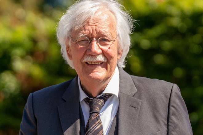 Carlo von Tiedemann wurde eingeäschert und in Quickborn beigesetzt.