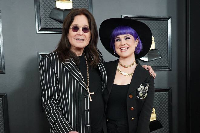 Kelly Osbourne hat sich über ein KI-Video ihres Vaters Ozzy geäussert.