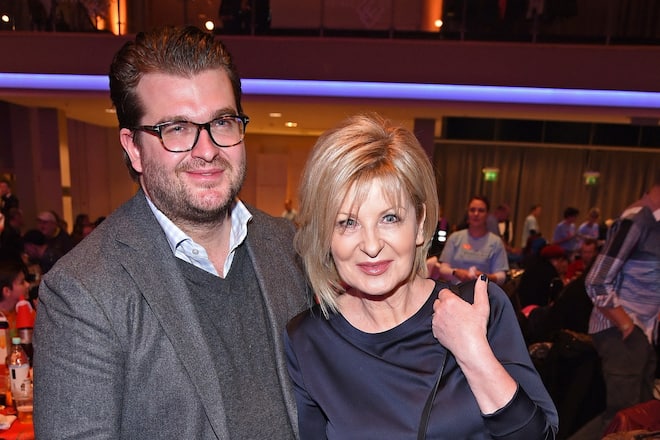 Carmen Nebel kann sich über die Hochzeit ihres Sohnes freuen.