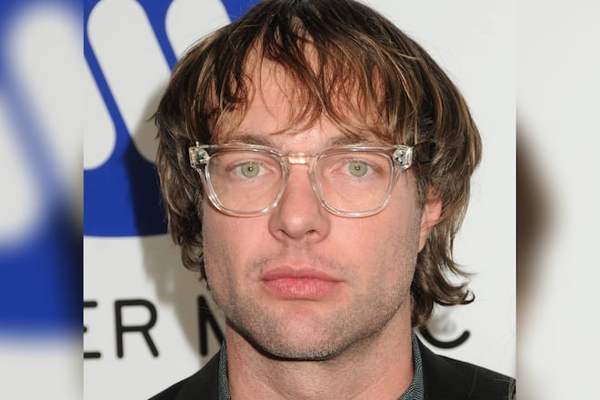 Mickey Madden spielte rund 26 Jahre Bass für Maroon 5.